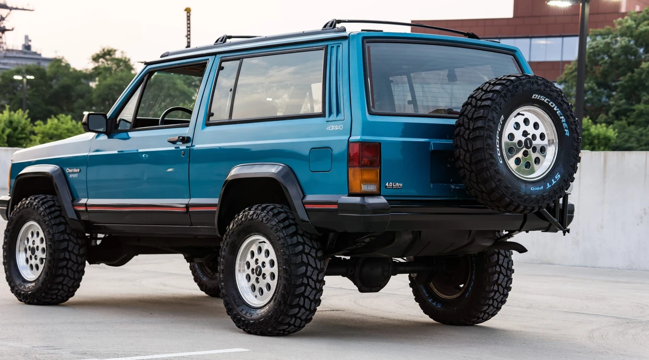 1994 Jeep XJ Cherokee - Image 15 of 31