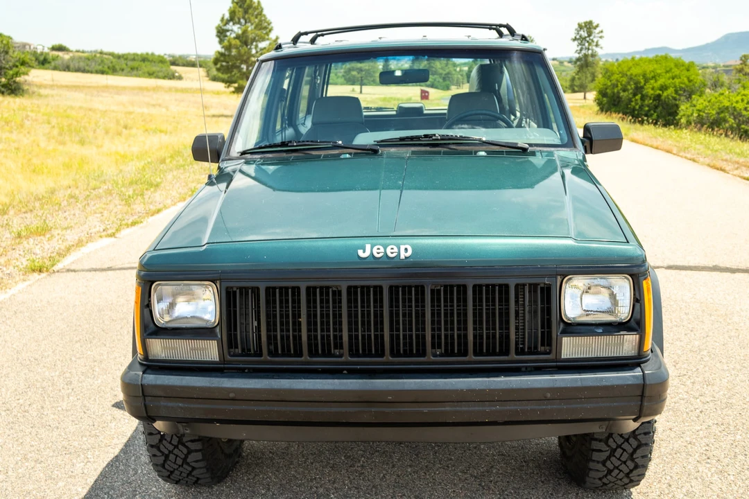 1994 Jeep XJ Cherokee - Image 8 of 31