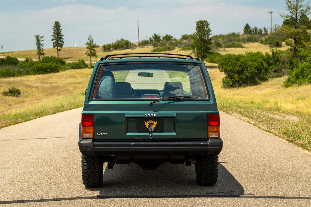 1994 Jeep XJ Cherokee - Image 18 of 31
