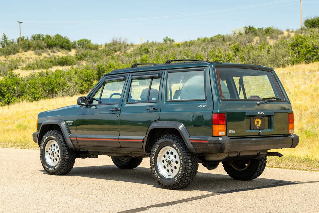 1994 Jeep XJ Cherokee - Image 15 of 31