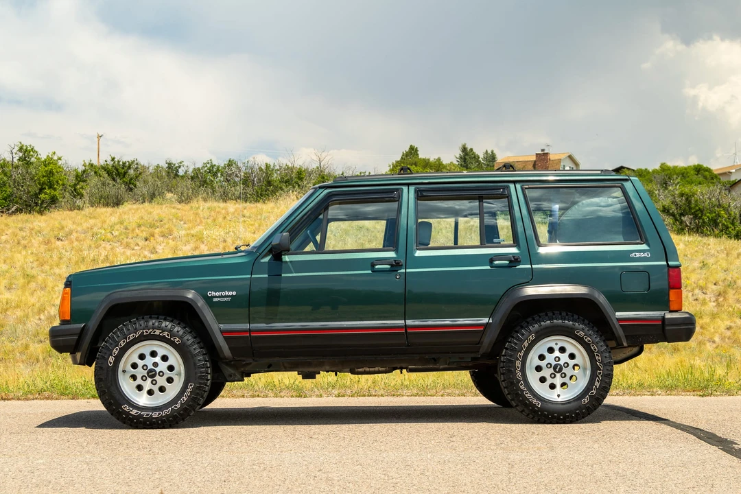 1994 Jeep XJ Cherokee - Image 14 of 31