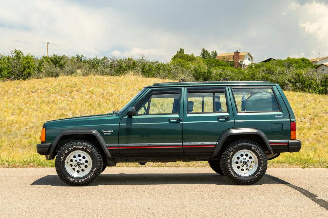 1994 Jeep XJ Cherokee - Image 13 of 31