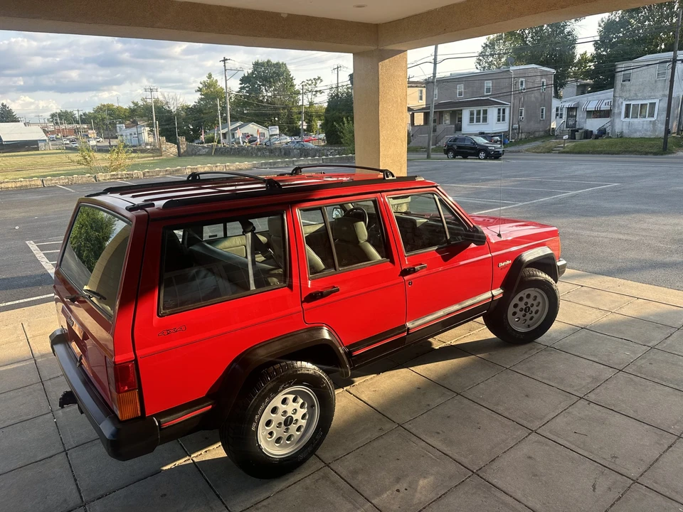 1994 Jeep XJ Cherokee - Image 24 of 31