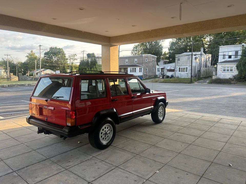 1994 Jeep XJ Cherokee - Image 23 of 31