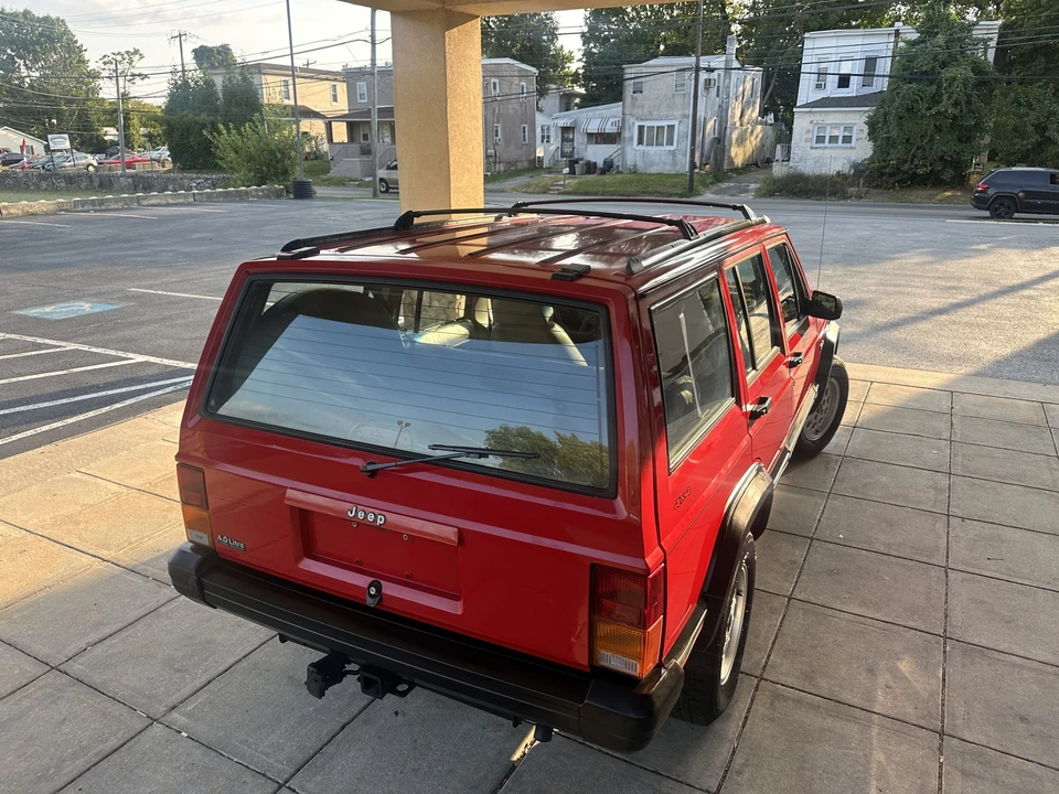 1994 Jeep XJ Cherokee - Image 19 of 31