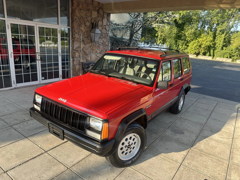 1994 Jeep XJ Cherokee - Image 2 of 31