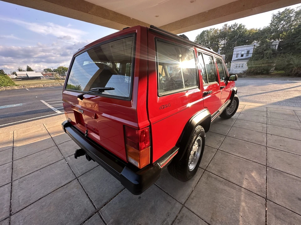 1994 Jeep XJ Cherokee - Image 21 of 31