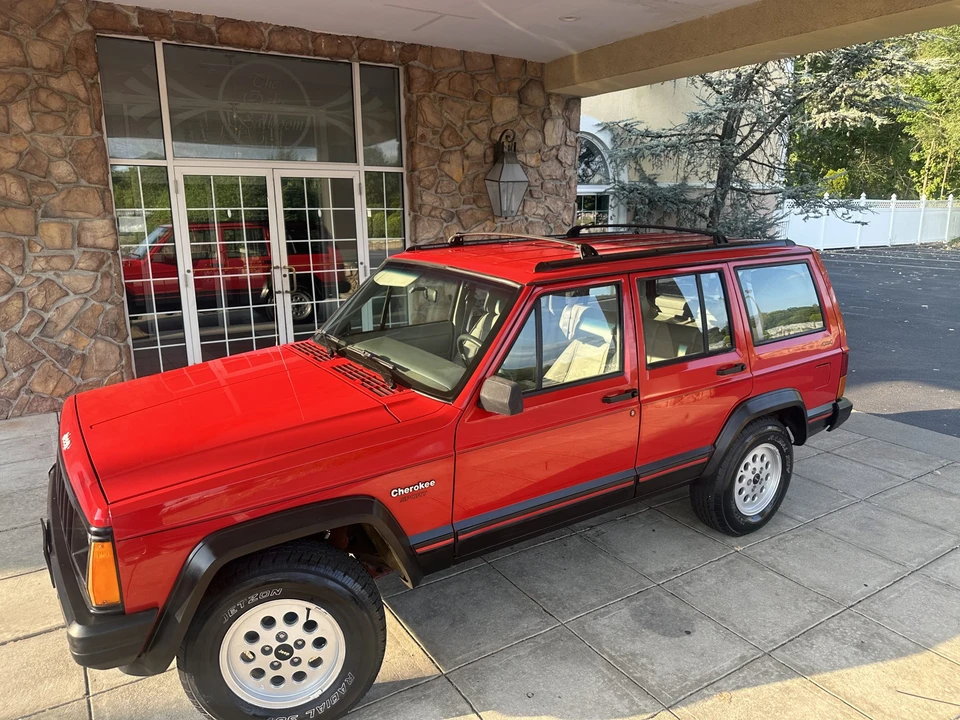 1994 Jeep XJ Cherokee - Image 5 of 31