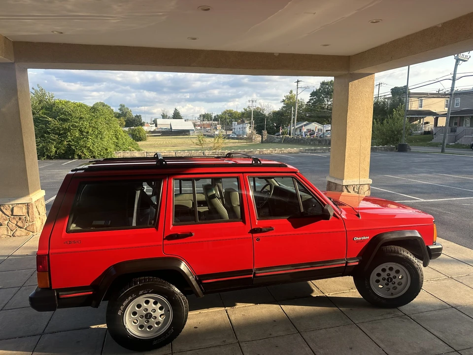 1994 Jeep XJ Cherokee - Image 27 of 31