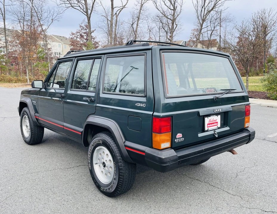 1994 Jeep XJ Cherokee - Image 8 of 31