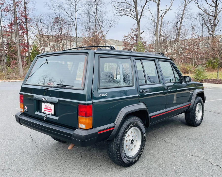 1994 Jeep XJ Cherokee - Image 10 of 31