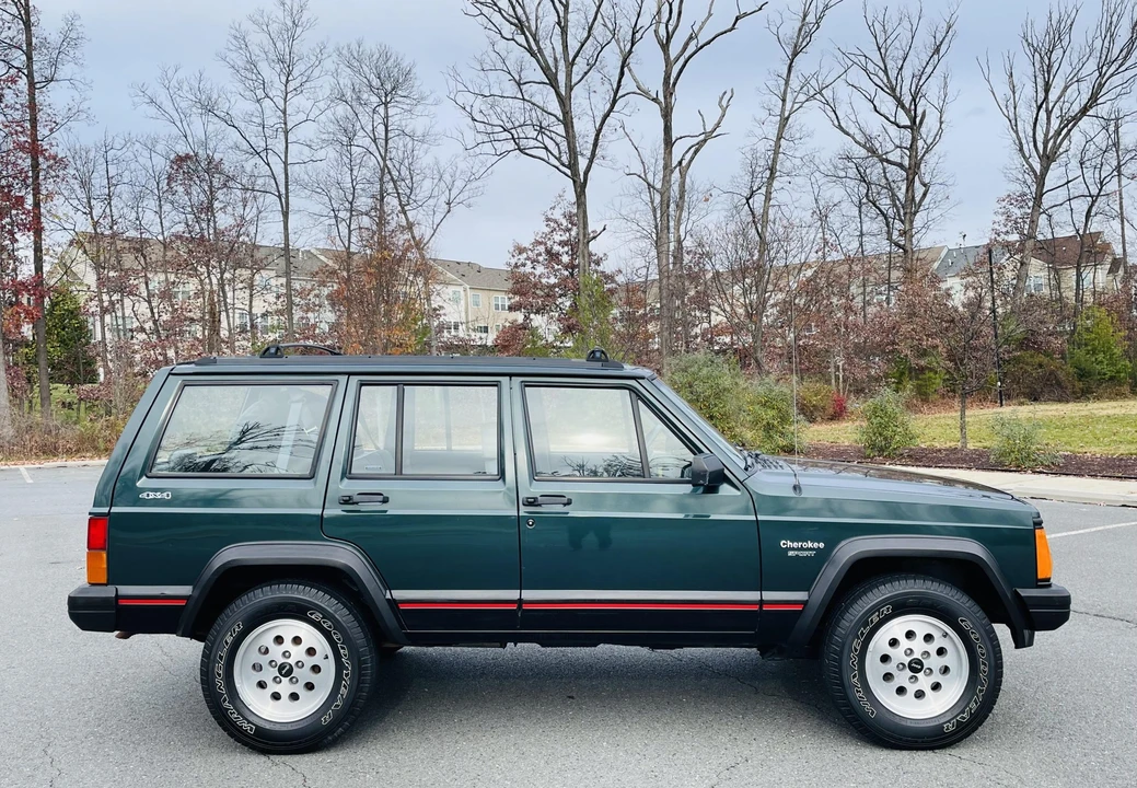 1994 Jeep XJ Cherokee - Image 11 of 31