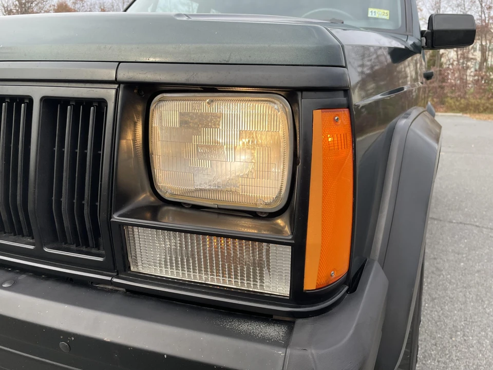 1994 Jeep XJ Cherokee - Image 17 of 31