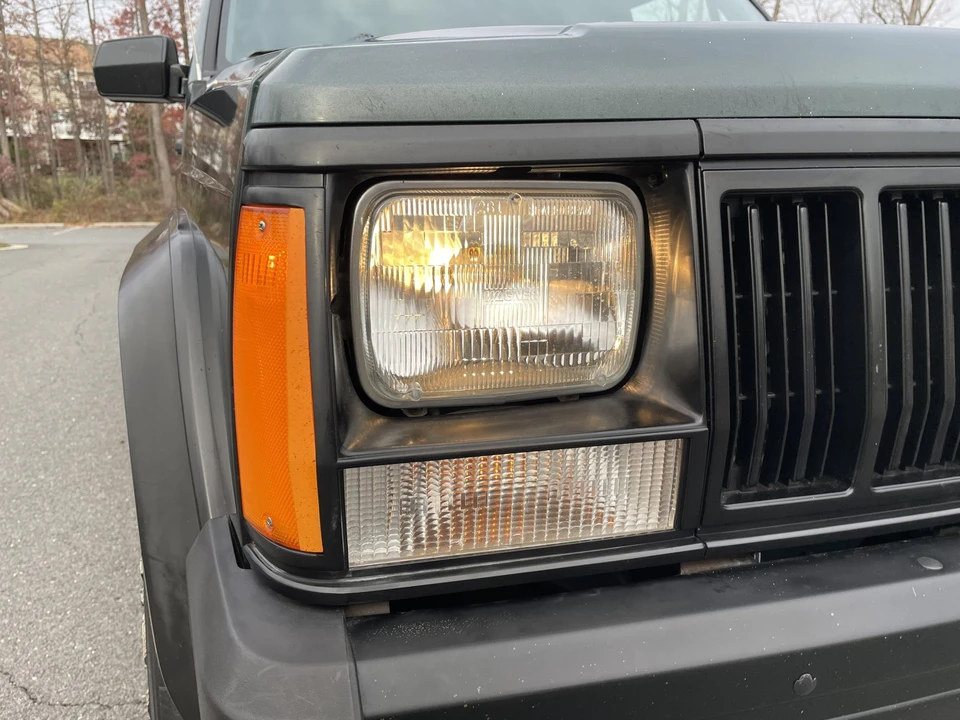 1994 Jeep XJ Cherokee - Image 16 of 31