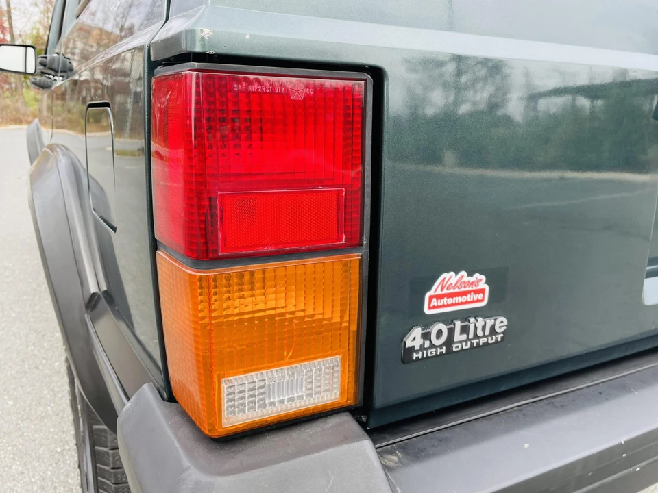 1994 Jeep XJ Cherokee - Image 20 of 31