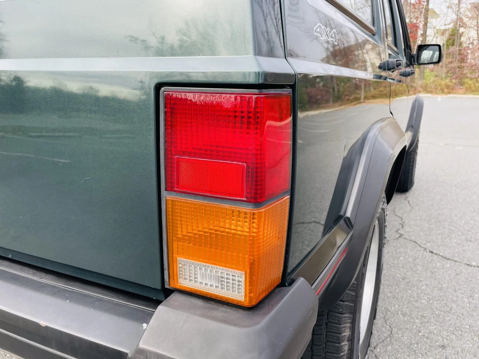 1994 Jeep XJ Cherokee - Image 21 of 31