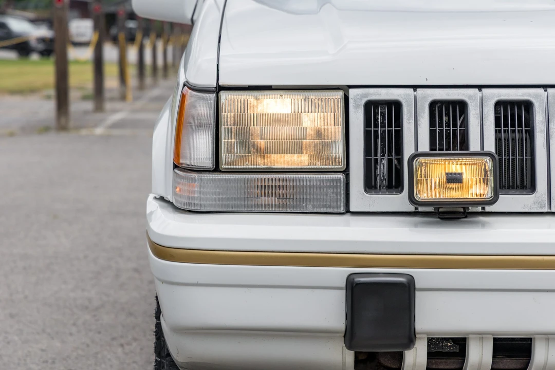 1994 Jeep ZJ Grand Cherokee - Image 12 of 31