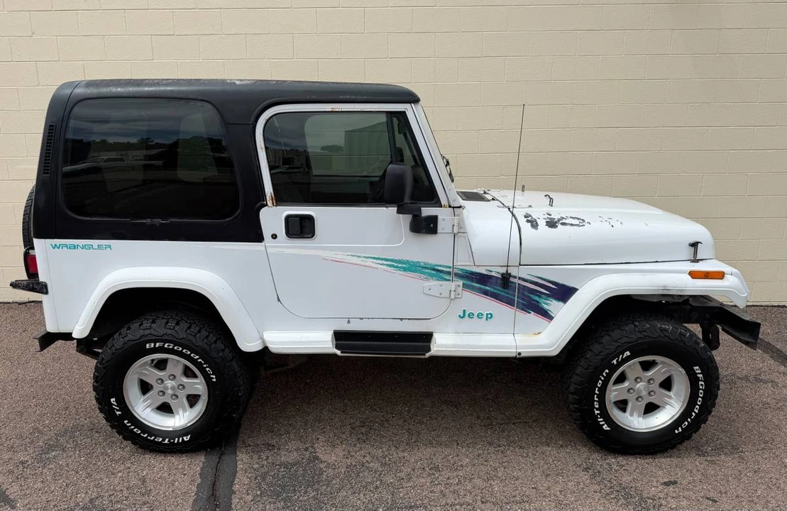 1994 Jeep YJ Wrangler - Image 5 of 24