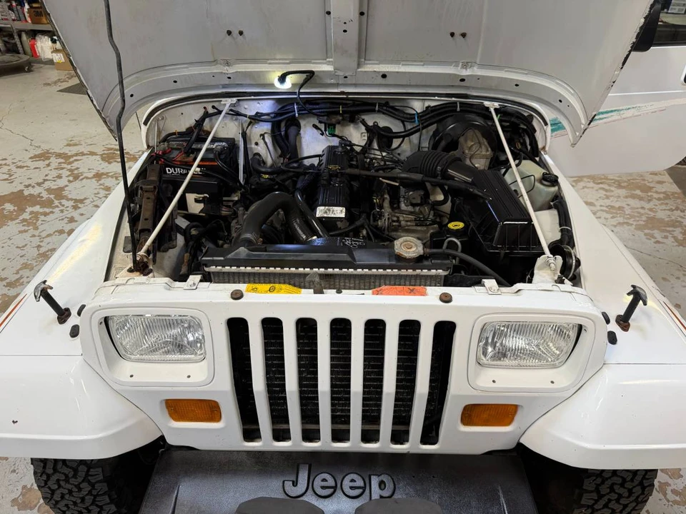 1994 Jeep YJ Wrangler - Image 22 of 24
