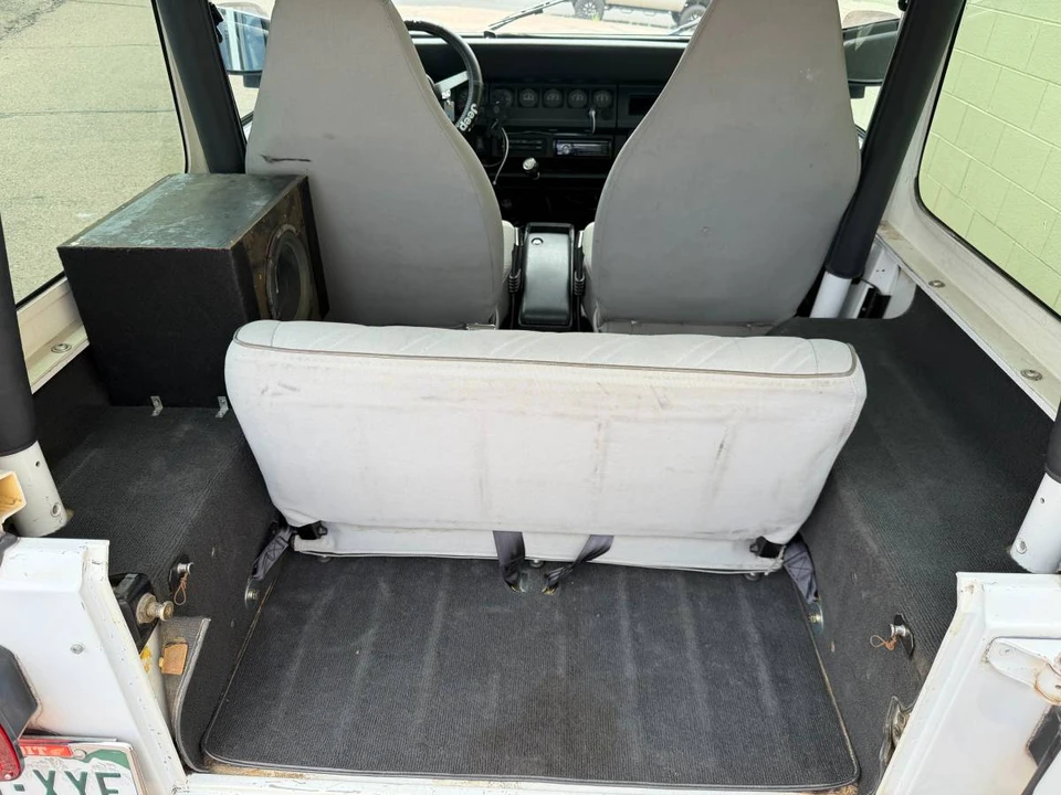 1994 Jeep YJ Wrangler - Image 13 of 24