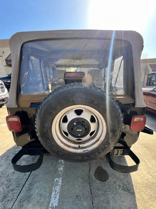 1994 Jeep YJ Wrangler - Image 7 of 8