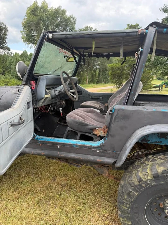 1994 Jeep YJ Wrangler - Image 3 of 9