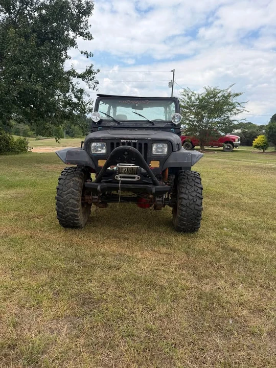 1994 Jeep YJ Wrangler - Image 8 of 9