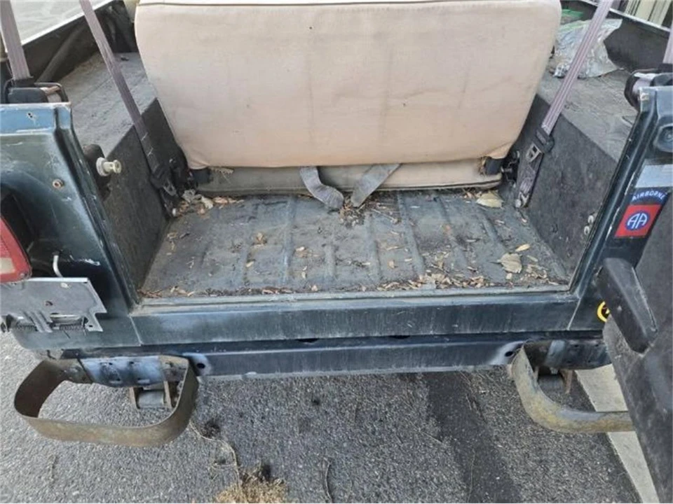 1994 Jeep YJ Wrangler - Image 10 of 21