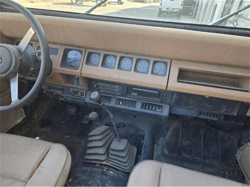 1994 Jeep YJ Wrangler - Image 17 of 21