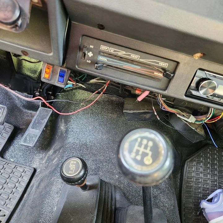 1994 Jeep YJ Wrangler - Image 5 of 15