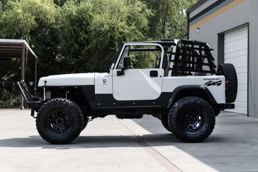 1994 Jeep YJ Wrangler - Image 8 of 31