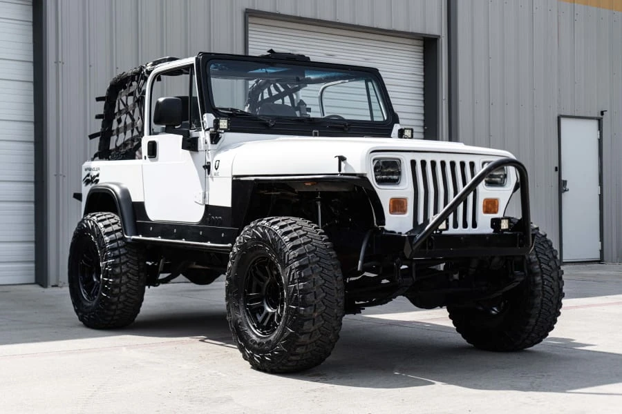 1994 Jeep YJ Wrangler - Image 6 of 31