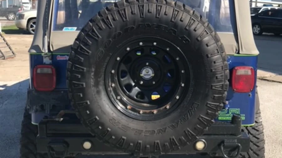 1994 Jeep YJ Wrangler - Image 12 of 14