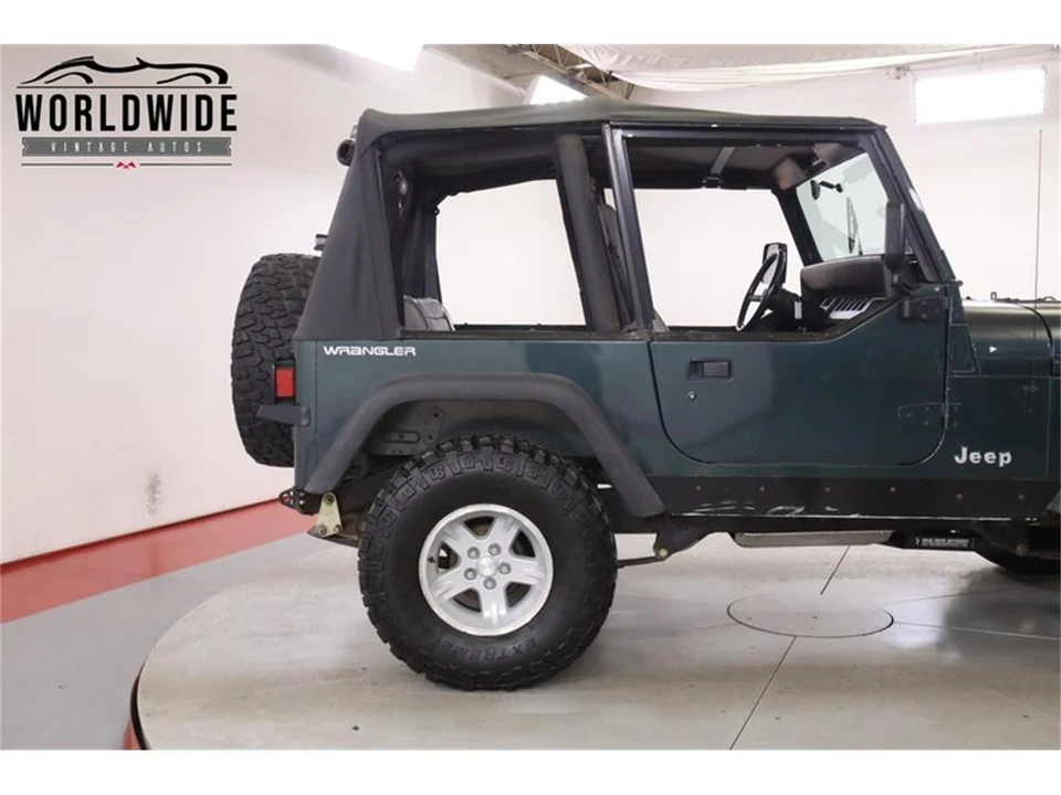 1994 Jeep YJ Wrangler - Image 13 of 31
