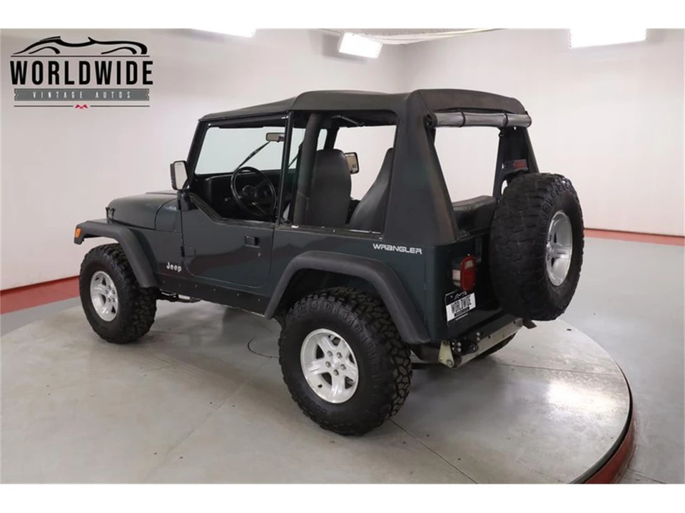 1994 Jeep YJ Wrangler - Image 5 of 31