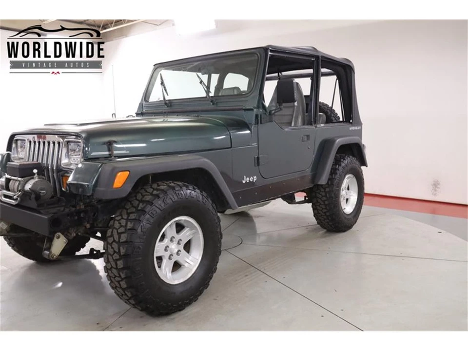 1994 Jeep YJ Wrangler - Image 17 of 31