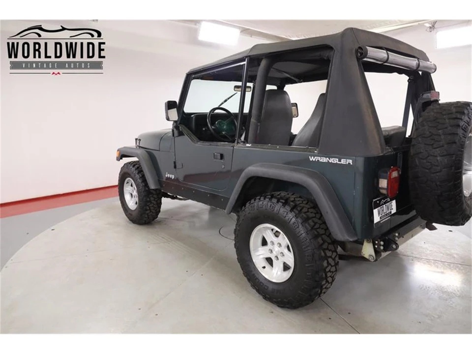 1994 Jeep YJ Wrangler - Image 27 of 31