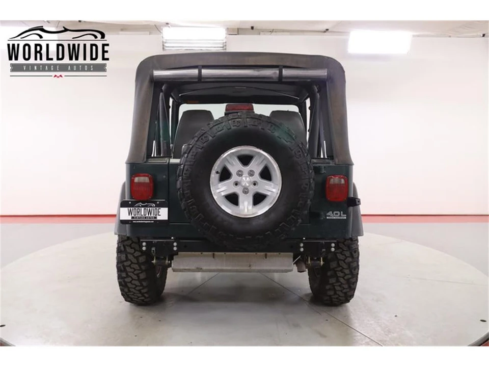1994 Jeep YJ Wrangler - Image 21 of 31