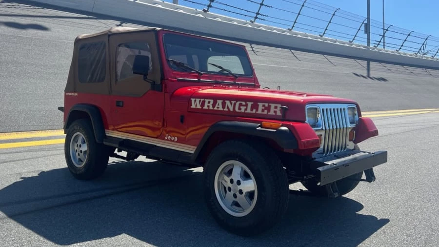 1994 Jeep YJ Wrangler - Image 8 of 21