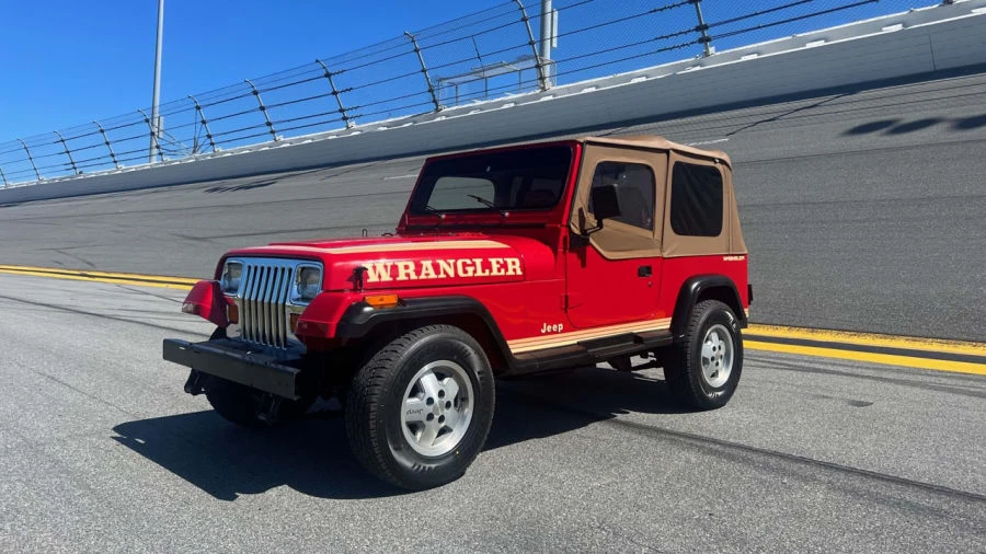 1994 Jeep YJ Wrangler - Image 6 of 20
