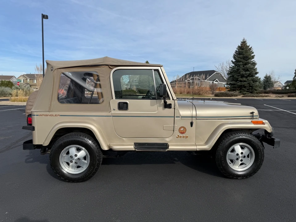 1994 Jeep YJ Wrangler - Image 4 of 21