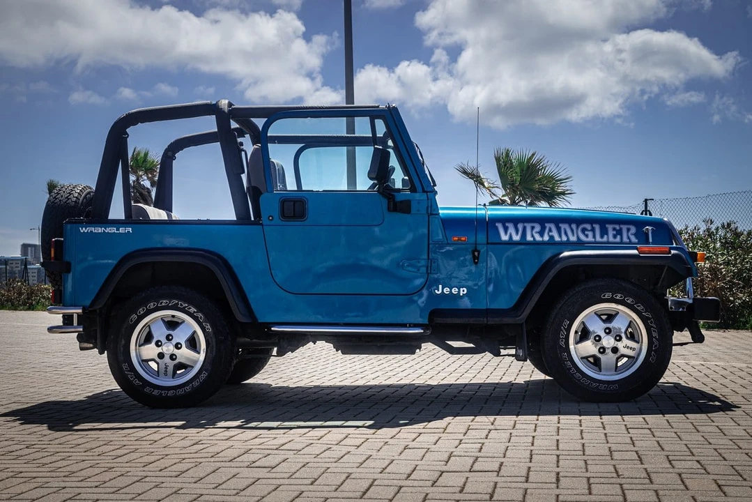 1994 Jeep YJ Wrangler - Image 27 of 30