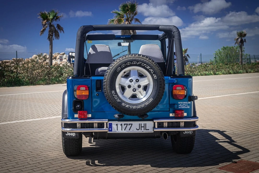 1994 Jeep YJ Wrangler - Image 10 of 30