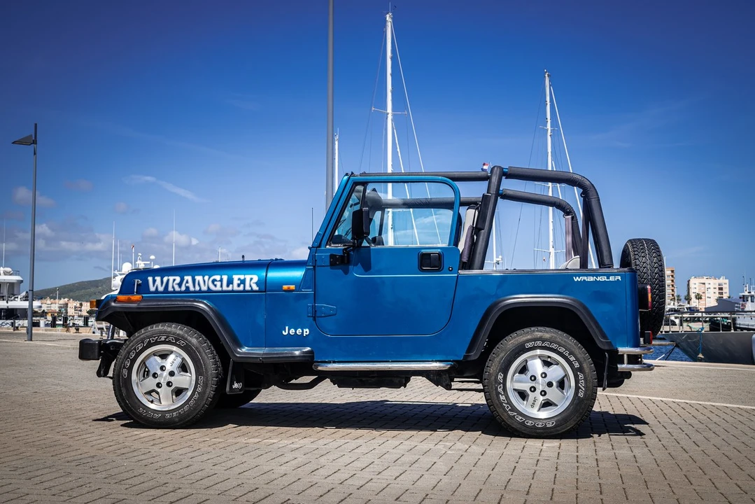 1994 Jeep YJ Wrangler - Image 21 of 30