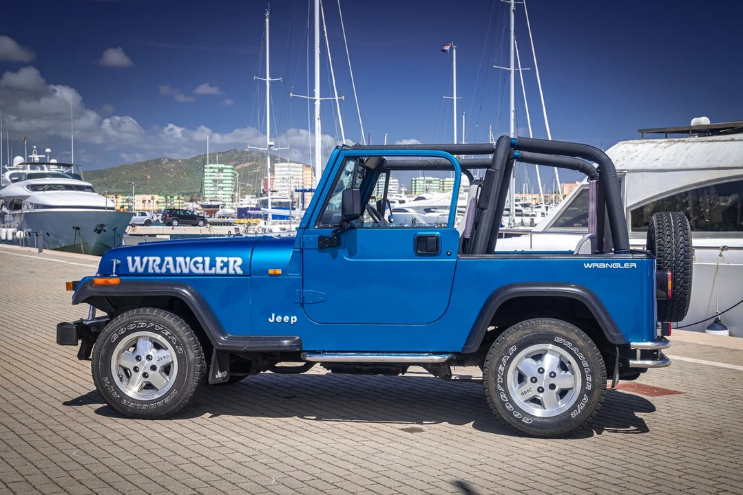1994 Jeep YJ Wrangler - Image 8 of 30