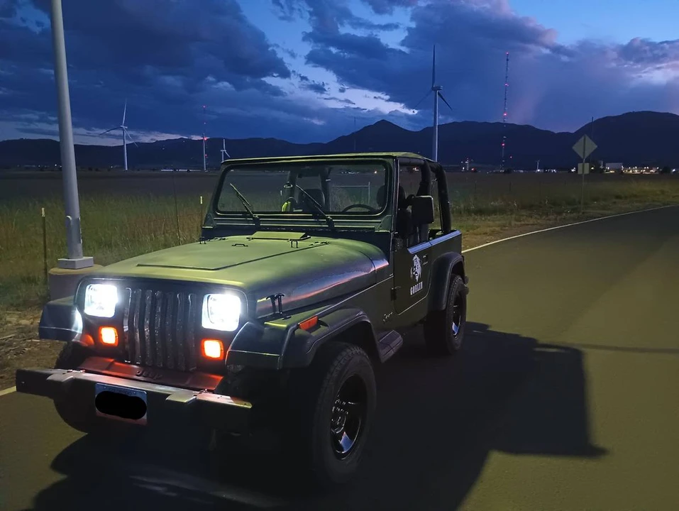 1994 Jeep YJ Wrangler - Image 9 of 15