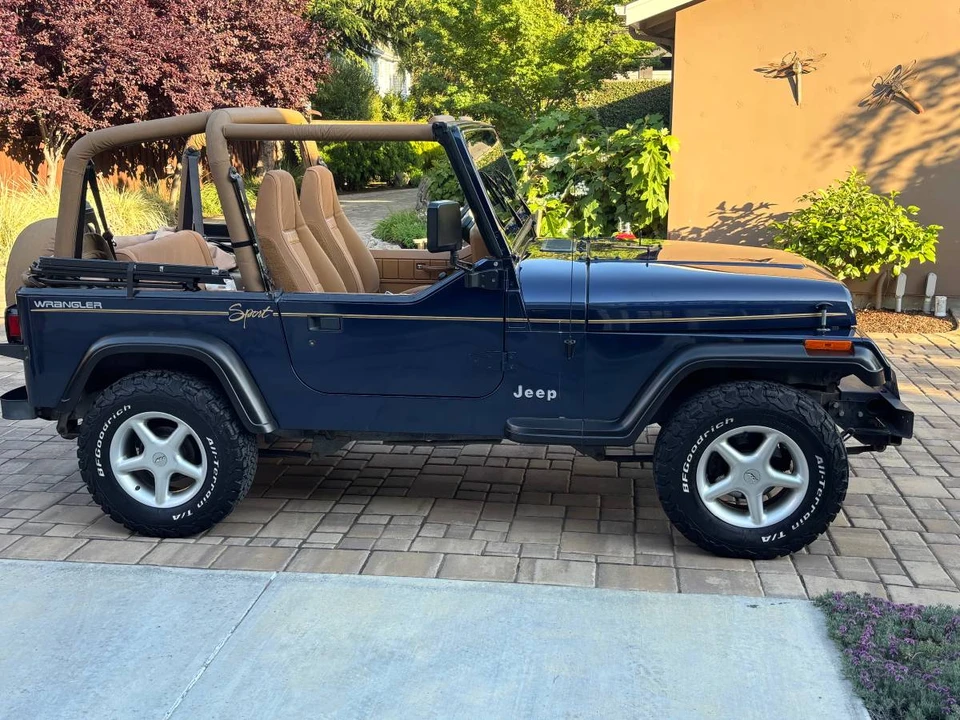 1994 Jeep YJ Wrangler - Image 19 of 23