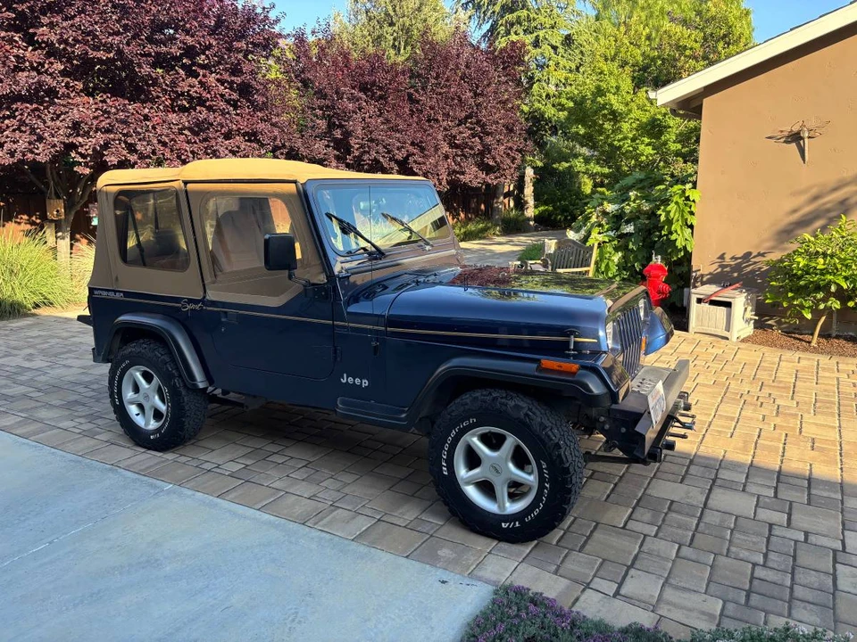 1994 Jeep YJ Wrangler - Image 6 of 23