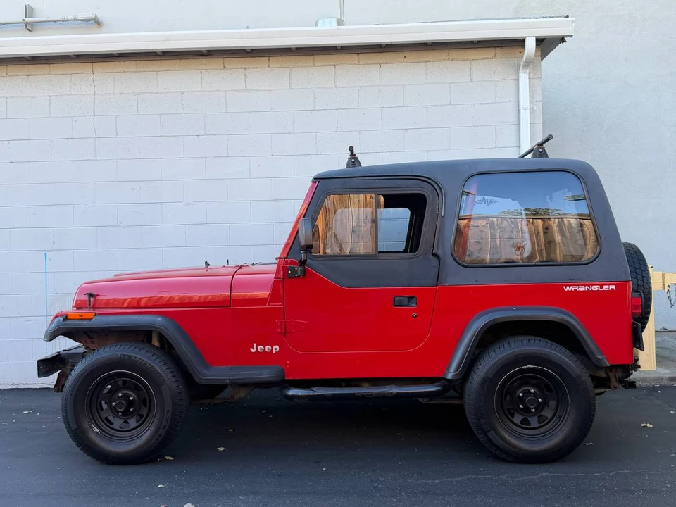 1994 Jeep YJ Wrangler - Image 10 of 12