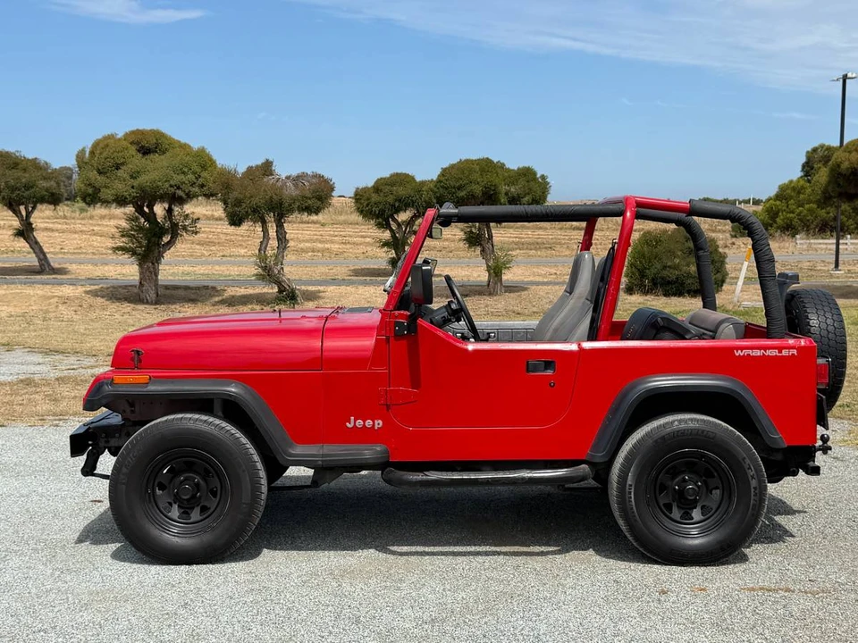 1994 Jeep YJ Wrangler - Image 6 of 12
